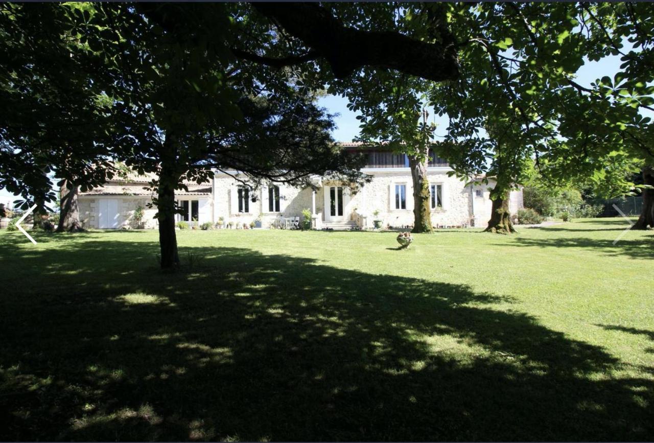 Bed and Breakfast Domaine de Garat à Floirac  Extérieur photo
