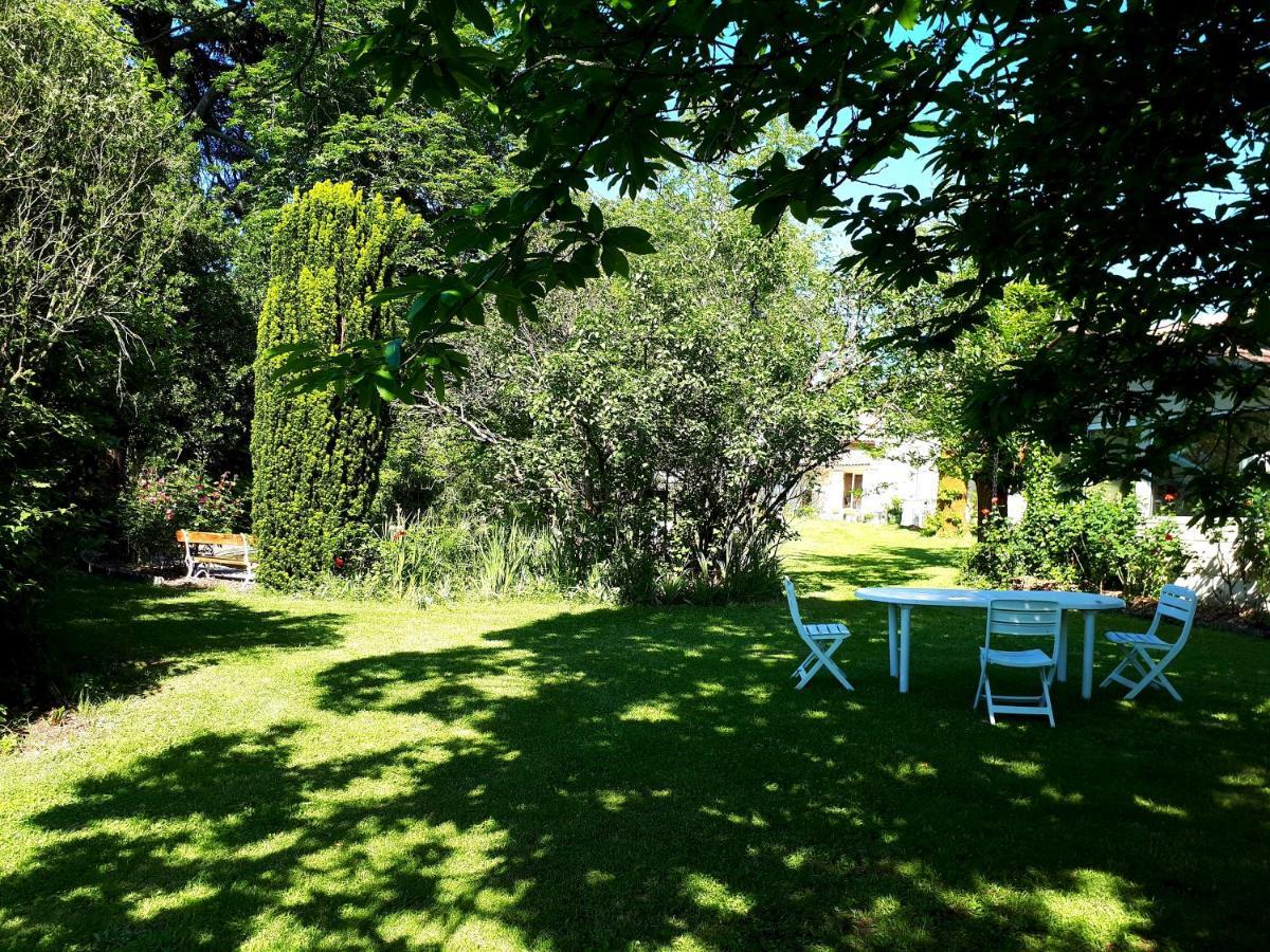 Bed and Breakfast Domaine de Garat à Floirac  Extérieur photo